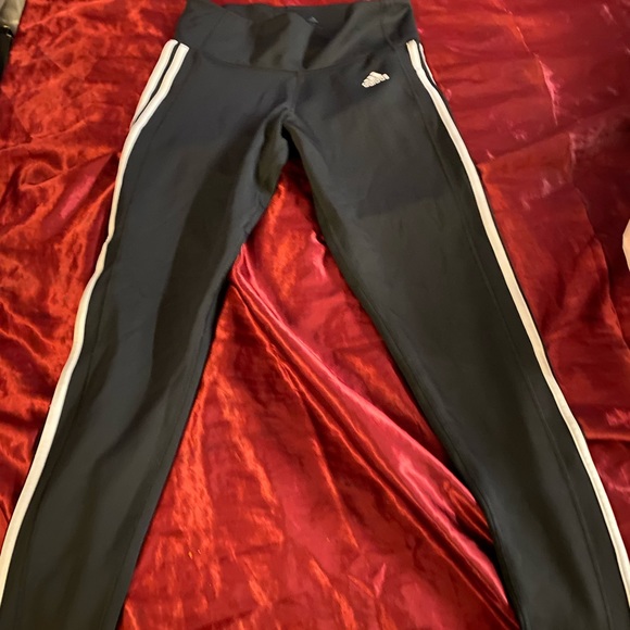 good the material on these pant are really good only warn 1 basically brand new - Picture 3 of 3